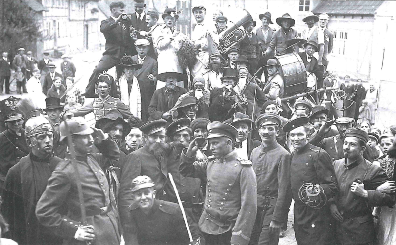 Kirmes um 1910 in Beuren